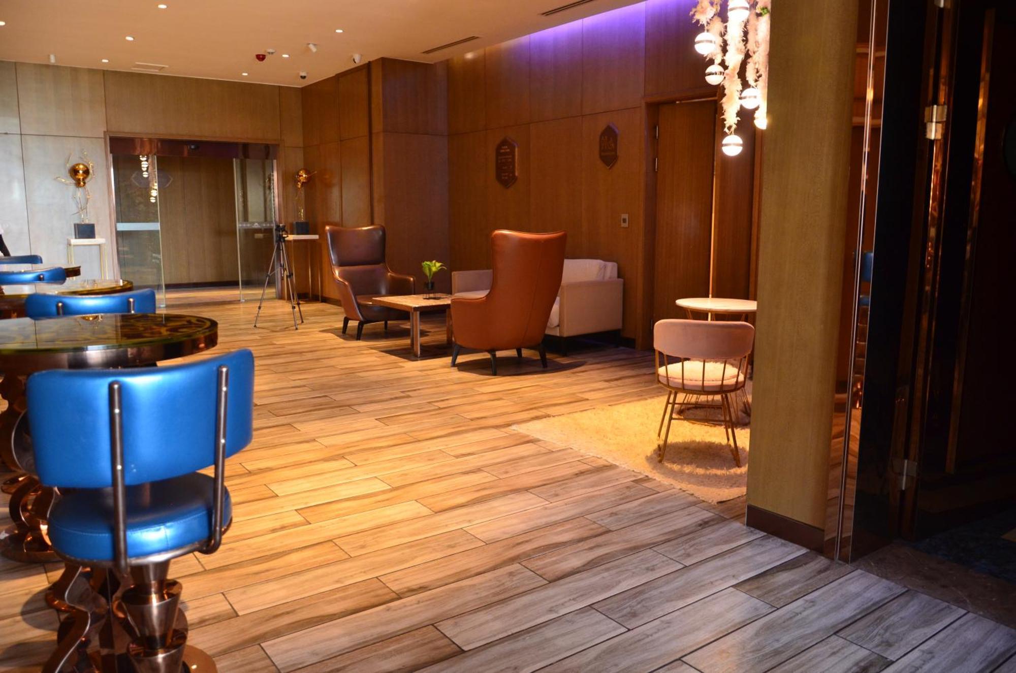 Marigold Hotel & Restaurants Windhoek Ngoại thất bức ảnh