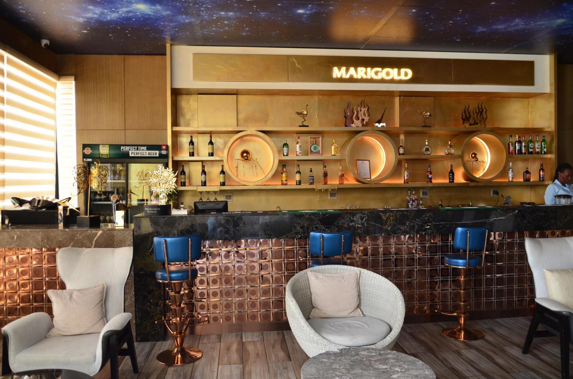 Marigold Hotel & Restaurants Windhoek Ngoại thất bức ảnh